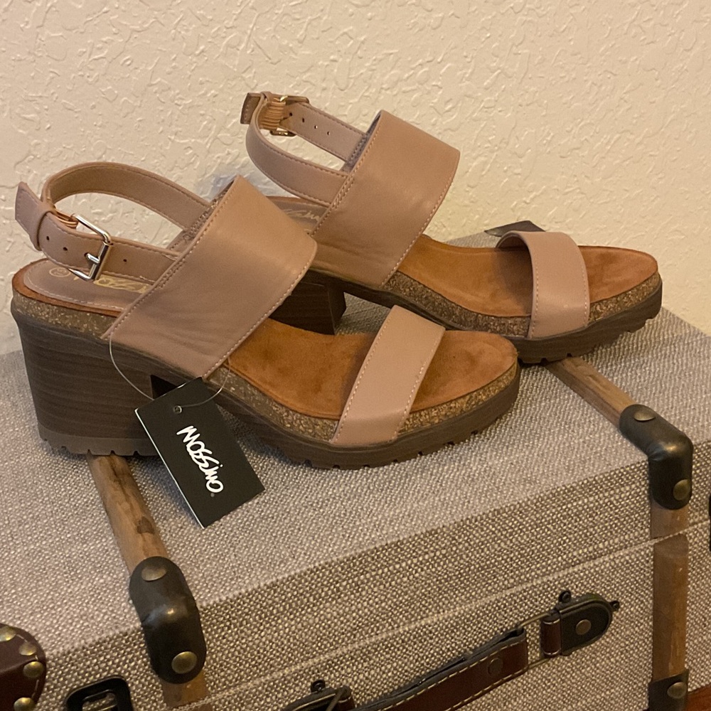 Mossimo Supply Co. Beige/Taupe Platform Wedge Sandals